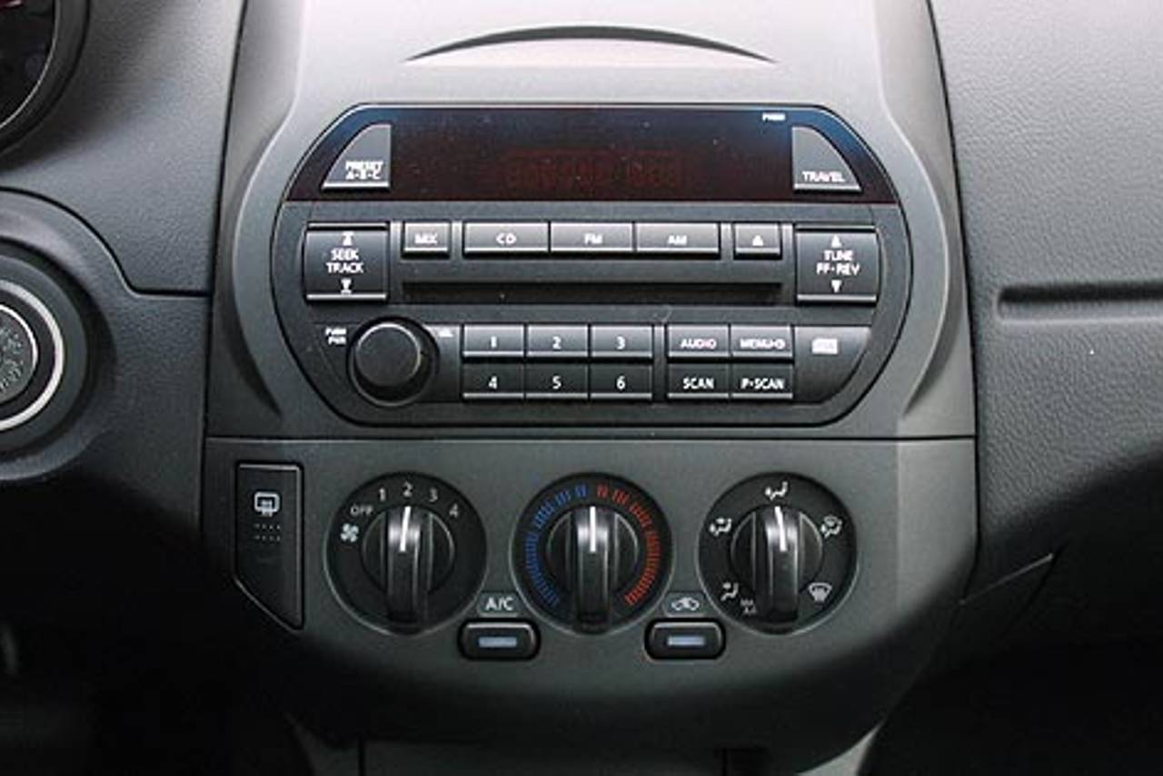 2004_nissan_altima_sedan_25-s_cc_oem_1_1280x855 2004_nissan_altima_sedan_25-s_cc_oem_1_1280x855
